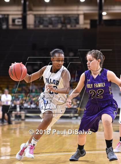 Thumbnail 3 in Holy Family vs. Valor Christian (CHSAA 4A Semifinal) photogallery.