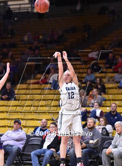 Thumbnail 3 in Holy Family vs. Valor Christian (CHSAA 4A Semifinal) photogallery.