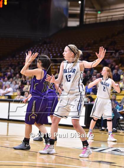 Thumbnail 2 in Holy Family vs. Valor Christian (CHSAA 4A Semifinal) photogallery.