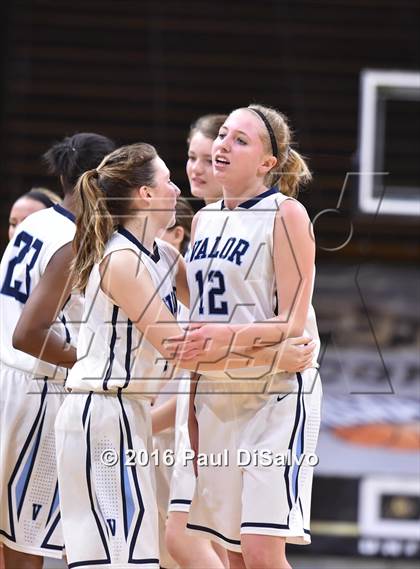Thumbnail 3 in Holy Family vs. Valor Christian (CHSAA 4A Semifinal) photogallery.