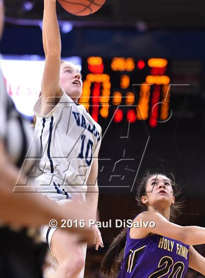Thumbnail 2 in Holy Family vs. Valor Christian (CHSAA 4A Semifinal) photogallery.