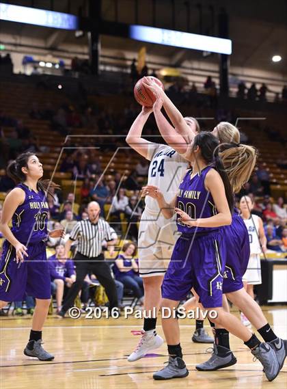 Thumbnail 3 in Holy Family vs. Valor Christian (CHSAA 4A Semifinal) photogallery.