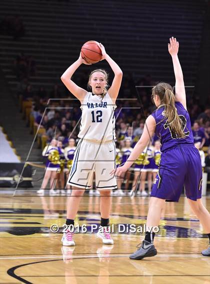 Thumbnail 3 in Holy Family vs. Valor Christian (CHSAA 4A Semifinal) photogallery.