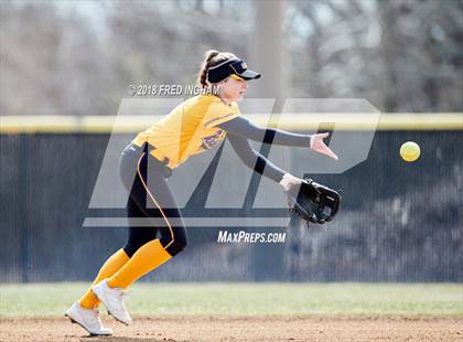 Thumbnail 2 in Battlefield vs Lake Braddock photogallery.