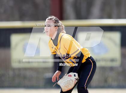 Thumbnail 3 in Battlefield vs Lake Braddock photogallery.