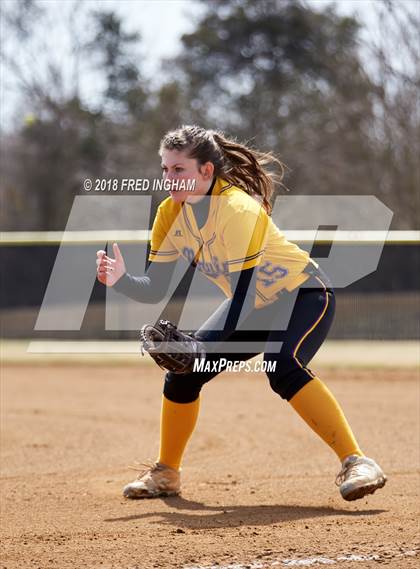Thumbnail 2 in Battlefield vs Lake Braddock photogallery.
