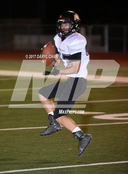 Thumbnail 2 in Apple Valley vs. Montebello (CIFSS D10 Second Round) photogallery.
