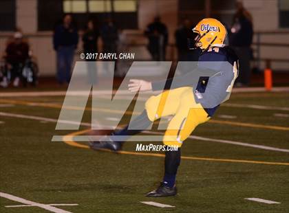 Thumbnail 2 in Apple Valley vs. Montebello (CIFSS D10 Second Round) photogallery.