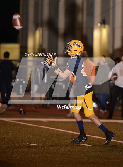 Thumbnail 3 in Apple Valley vs. Montebello (CIFSS D10 Second Round) photogallery.