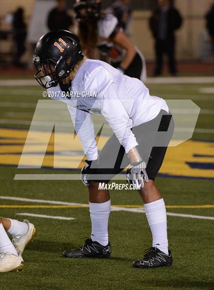 Thumbnail 1 in Apple Valley vs. Montebello (CIFSS D10 Second Round) photogallery.