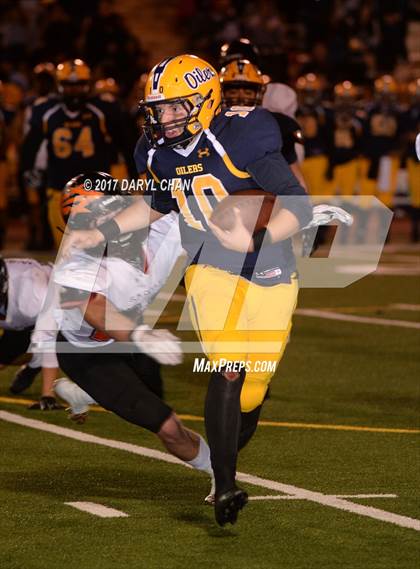 Thumbnail 2 in Apple Valley vs. Montebello (CIFSS D10 Second Round) photogallery.
