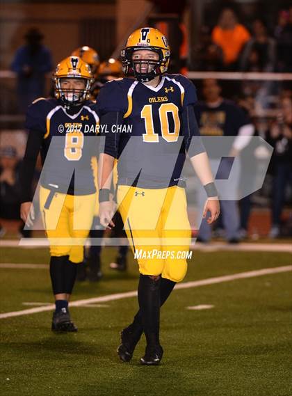 Thumbnail 2 in Apple Valley vs. Montebello (CIFSS D10 Second Round) photogallery.