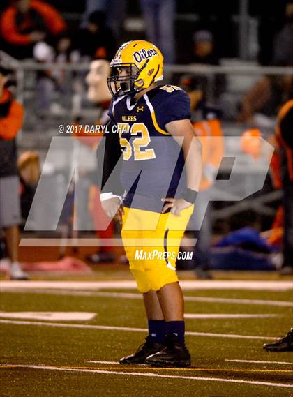 Thumbnail 1 in Apple Valley vs. Montebello (CIFSS D10 Second Round) photogallery.