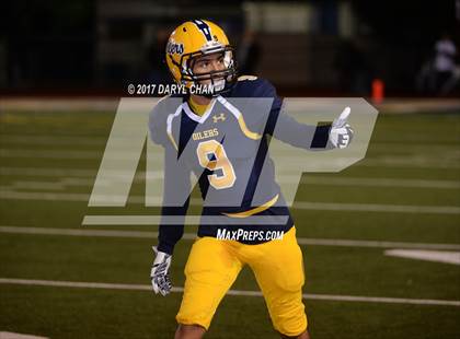 Thumbnail 1 in Apple Valley vs. Montebello (CIFSS D10 Second Round) photogallery.