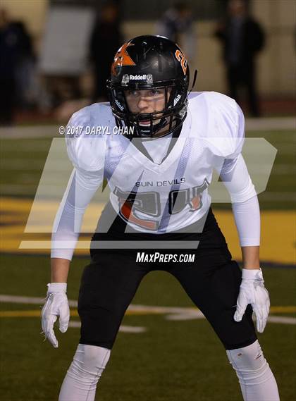 Thumbnail 1 in Apple Valley vs. Montebello (CIFSS D10 Second Round) photogallery.