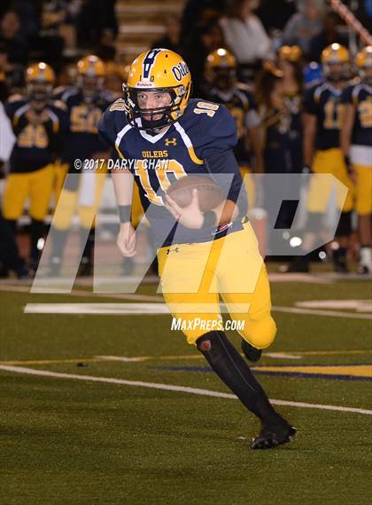 Thumbnail 1 in Apple Valley vs. Montebello (CIFSS D10 Second Round) photogallery.
