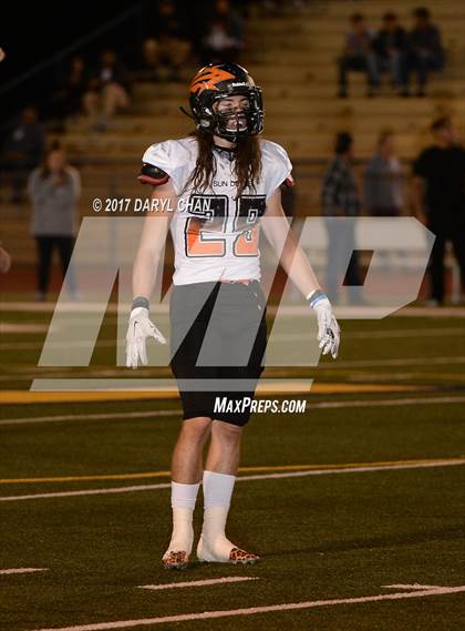 Thumbnail 3 in Apple Valley vs. Montebello (CIFSS D10 Second Round) photogallery.