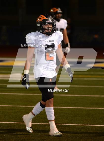 Thumbnail 3 in Apple Valley vs. Montebello (CIFSS D10 Second Round) photogallery.