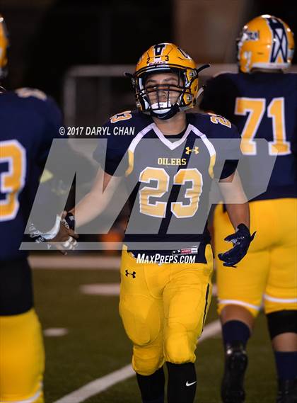 Thumbnail 2 in Apple Valley vs. Montebello (CIFSS D10 Second Round) photogallery.