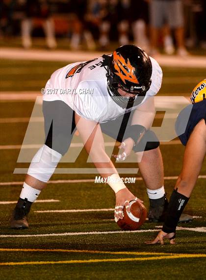 Thumbnail 3 in Apple Valley vs. Montebello (CIFSS D10 Second Round) photogallery.