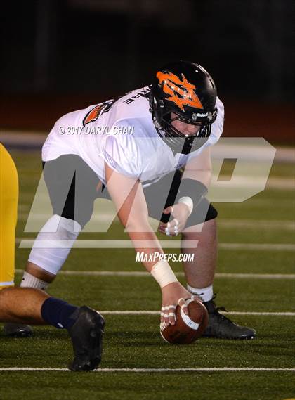 Thumbnail 3 in Apple Valley vs. Montebello (CIFSS D10 Second Round) photogallery.