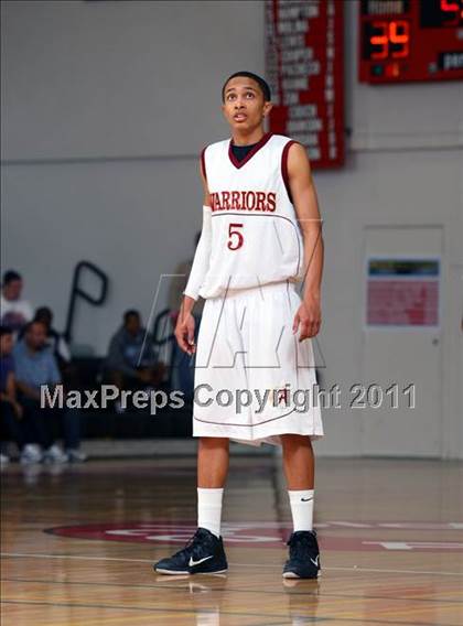 Thumbnail 3 in Oaks Christian vs. Alemany (War on the Floor Extravaganza) photogallery.