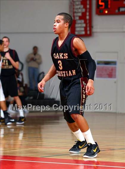 Thumbnail 1 in Oaks Christian vs. Alemany (War on the Floor Extravaganza) photogallery.