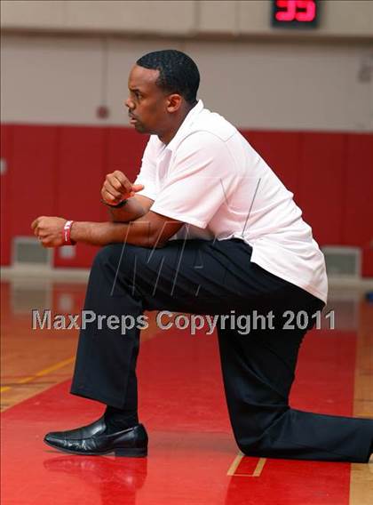 Thumbnail 2 in Oaks Christian vs. Alemany (War on the Floor Extravaganza) photogallery.