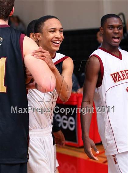 Thumbnail 3 in Oaks Christian vs. Alemany (War on the Floor Extravaganza) photogallery.