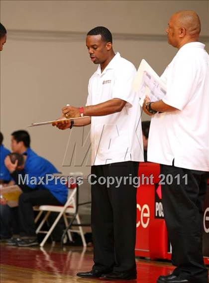 Thumbnail 1 in Oaks Christian vs. Alemany (War on the Floor Extravaganza) photogallery.