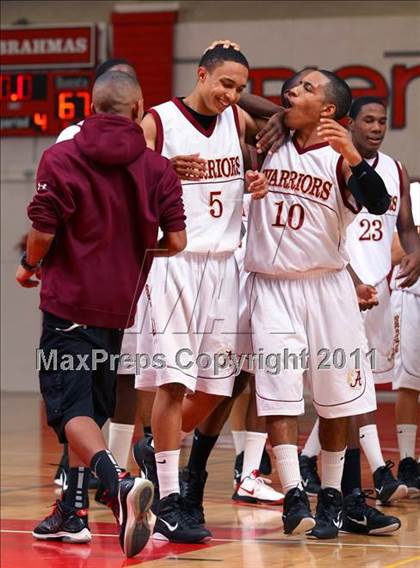 Thumbnail 1 in Oaks Christian vs. Alemany (War on the Floor Extravaganza) photogallery.