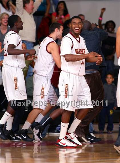 Thumbnail 3 in Oaks Christian vs. Alemany (War on the Floor Extravaganza) photogallery.
