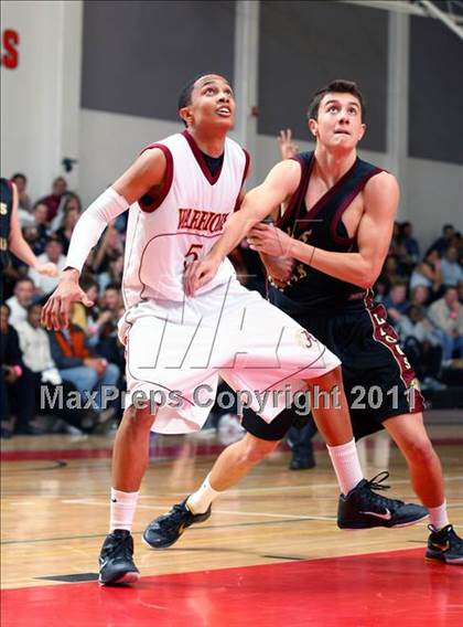 Thumbnail 3 in Oaks Christian vs. Alemany (War on the Floor Extravaganza) photogallery.