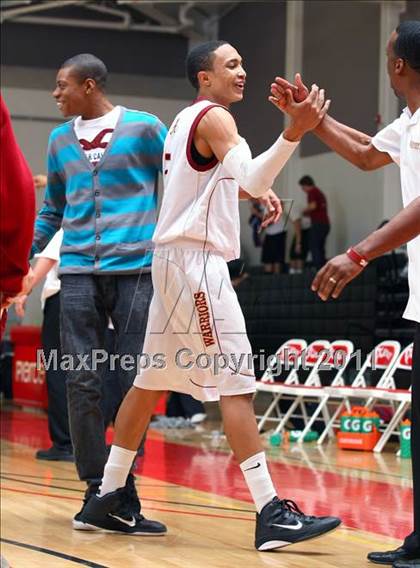 Thumbnail 2 in Oaks Christian vs. Alemany (War on the Floor Extravaganza) photogallery.