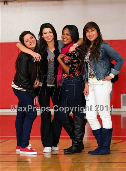 Thumbnail 2 in Oaks Christian vs. Alemany (War on the Floor Extravaganza) photogallery.