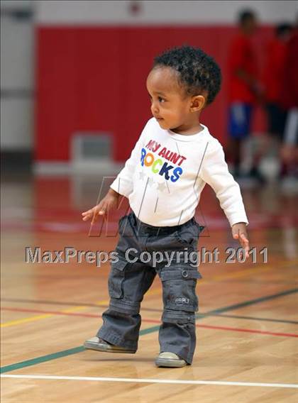 Thumbnail 2 in Oaks Christian vs. Alemany (War on the Floor Extravaganza) photogallery.