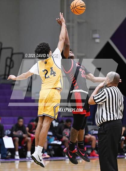 Thumbnail 1 in Antelope Valley vs. Santa Clara photogallery.