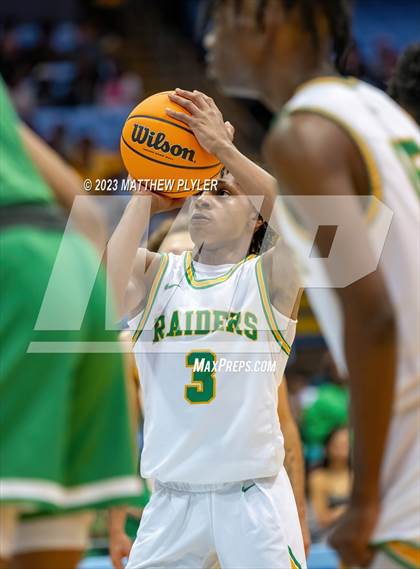 Thumbnail 3 in Richmond vs Myers Park (NCHSAA 4A Final - Game) photogallery.