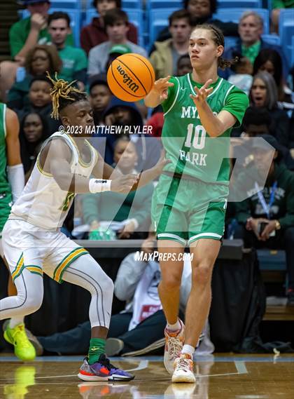 Thumbnail 2 in Richmond vs Myers Park (NCHSAA 4A Final - Game) photogallery.