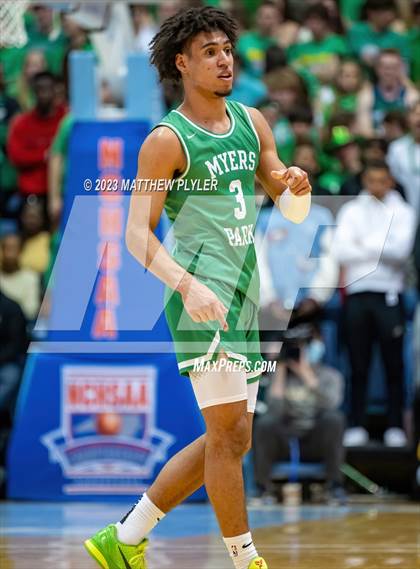 Thumbnail 3 in Richmond vs Myers Park (NCHSAA 4A Final - Game) photogallery.