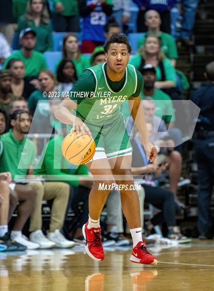 Thumbnail 1 in Richmond vs Myers Park (NCHSAA 4A Final - Game) photogallery.