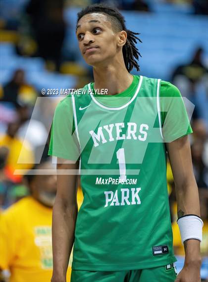 Thumbnail 1 in Richmond vs Myers Park (NCHSAA 4A Final - Game) photogallery.