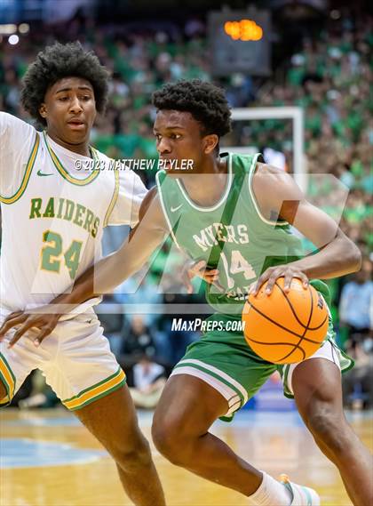 Thumbnail 2 in Richmond vs Myers Park (NCHSAA 4A Final - Game) photogallery.