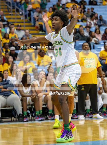 Thumbnail 3 in Richmond vs Myers Park (NCHSAA 4A Final - Game) photogallery.