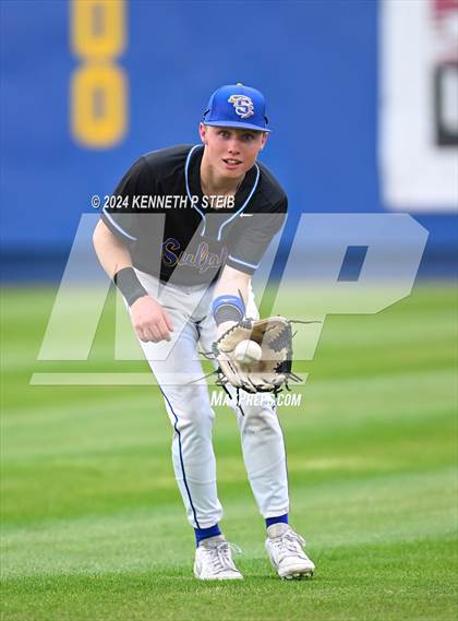 Thumbnail 2 in Sulphur @ East Ascension (LHSAA Division I Non-Select Bi-District) photogallery.