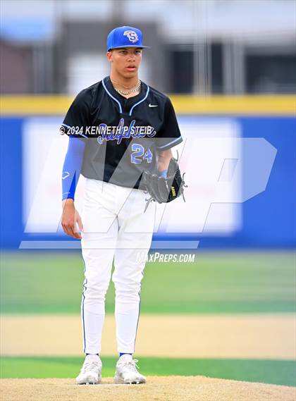 Thumbnail 1 in Sulphur @ East Ascension (LHSAA Division I Non-Select Bi-District) photogallery.
