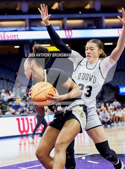 Thumbnail 1 in Bishop Montgomery vs Bishop O'Dowd (CIF State D1 Final) photogallery.