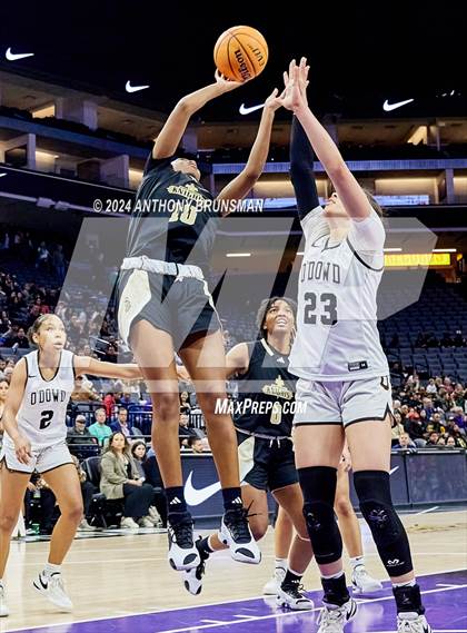 Thumbnail 3 in Bishop Montgomery vs Bishop O'Dowd (CIF State D1 Final) photogallery.