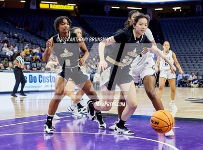 Thumbnail 1 in Bishop Montgomery vs Bishop O'Dowd (CIF State D1 Final) photogallery.