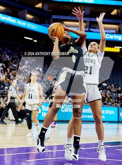 Thumbnail 3 in Bishop Montgomery vs Bishop O'Dowd (CIF State D1 Final) photogallery.